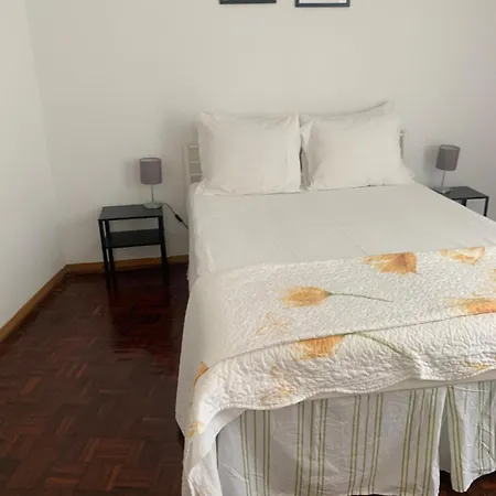 Апартаменты Typical Alfama